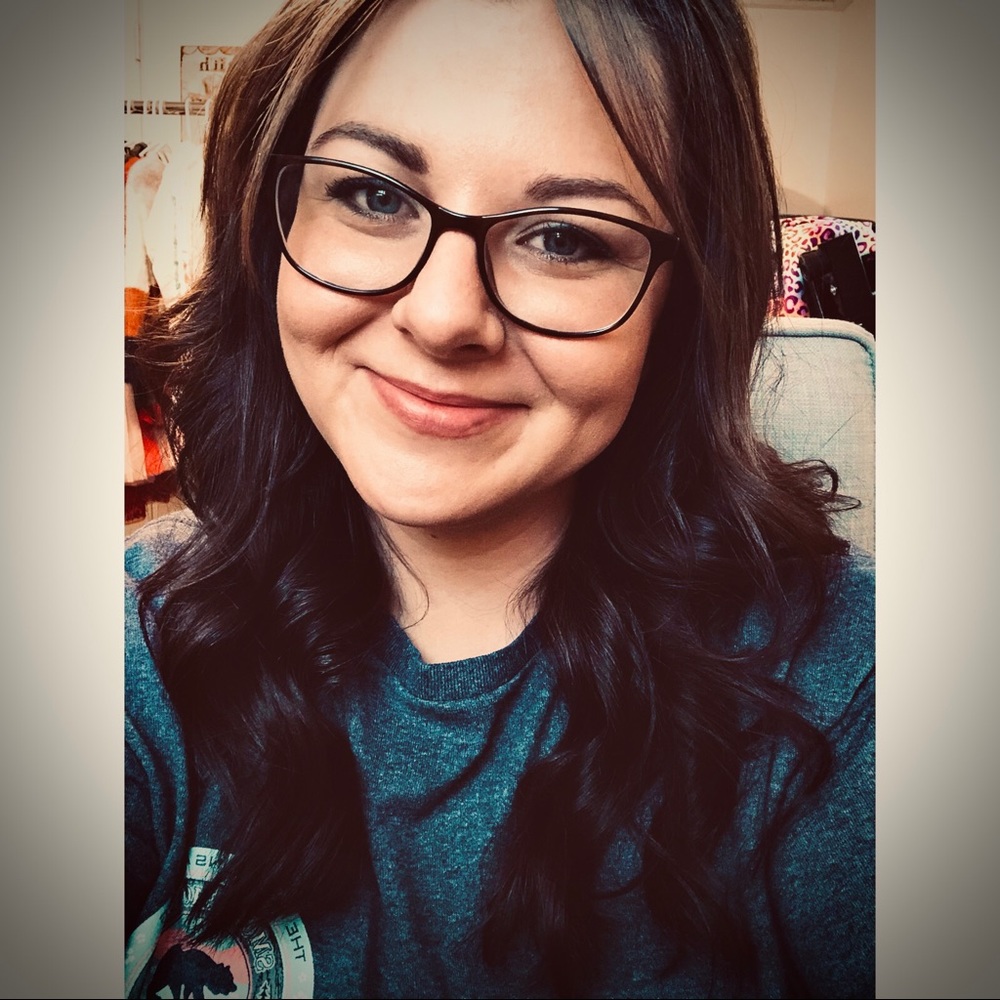 Meet your Posher, Myra